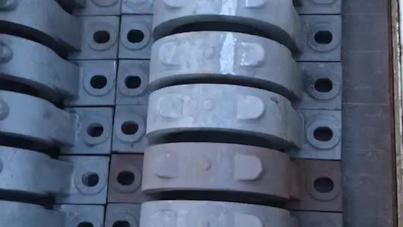链条尺寸主要由以下几部分构成：