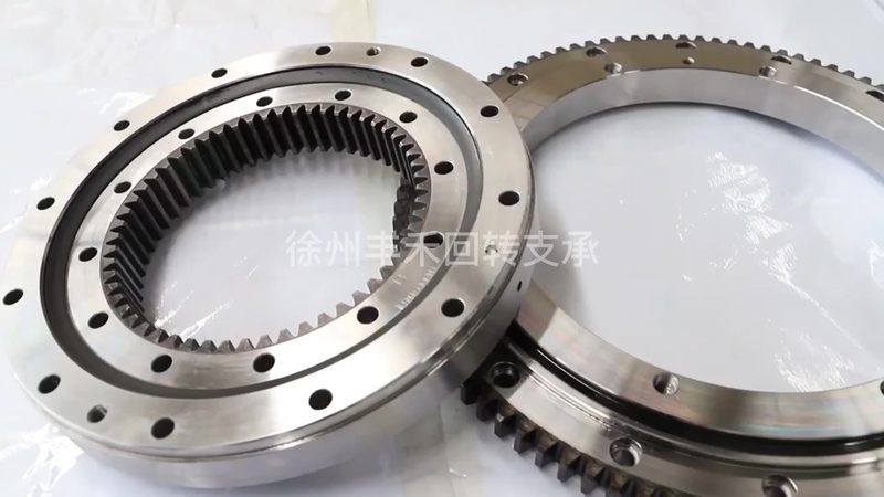 法兰直线轴承与圆法兰：本质区别与选型要点
